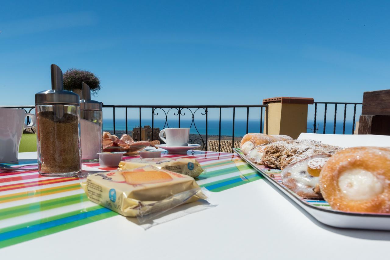 La Terrazza Di Girgenti Bed and Breakfast Agrigento Eksteriør billede
